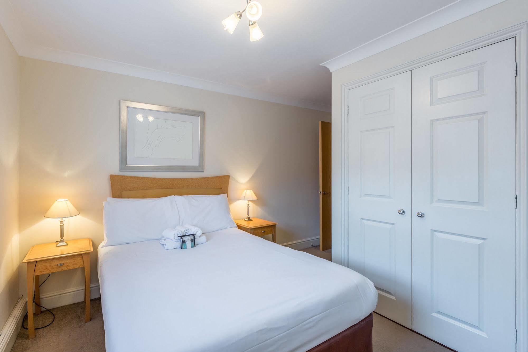 Stanshawe Court Aparthotel Ρίντινγκ Εξωτερικό φωτογραφία
